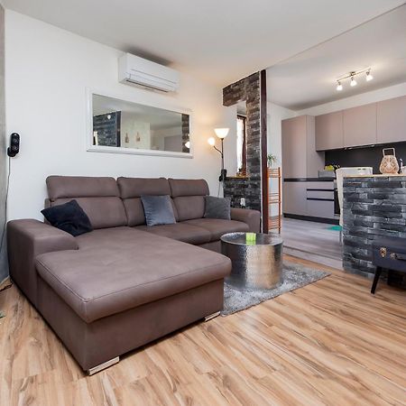 Apartment 1900 Ровинь Экстерьер фото